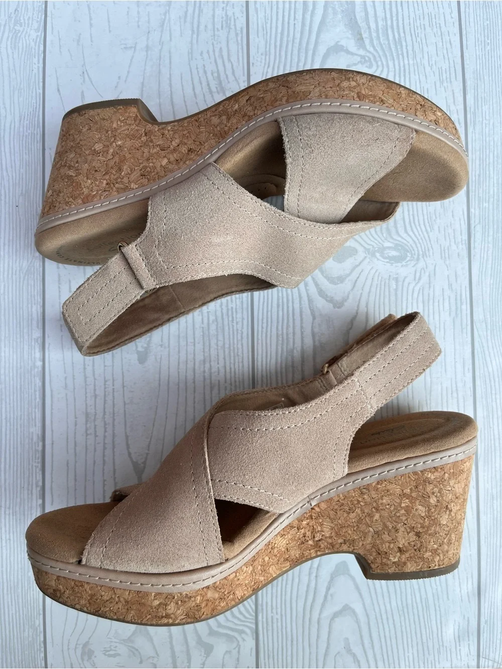 Clarks Giselle Cove Platform Wedge Sandals Sand Taupe Size 7.5 M